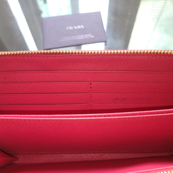 Barbie Pink Prada zip around Wallet - Picture 3 of 10